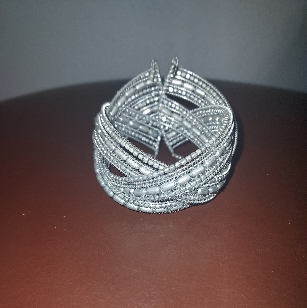 Elegant Silver Women's Bracelet
